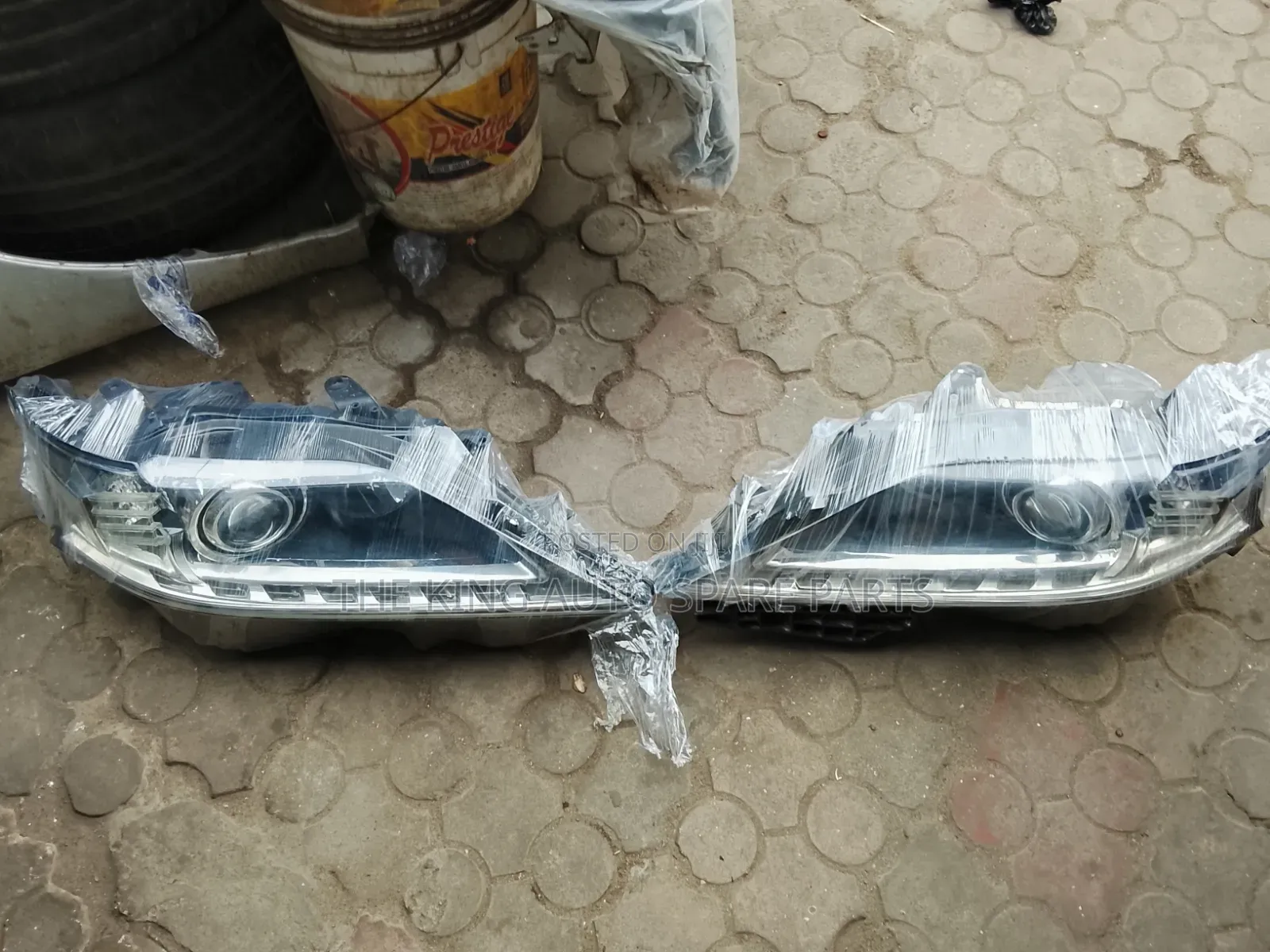 Lexus Rx 350 the Two Headlamp Light 013 Model