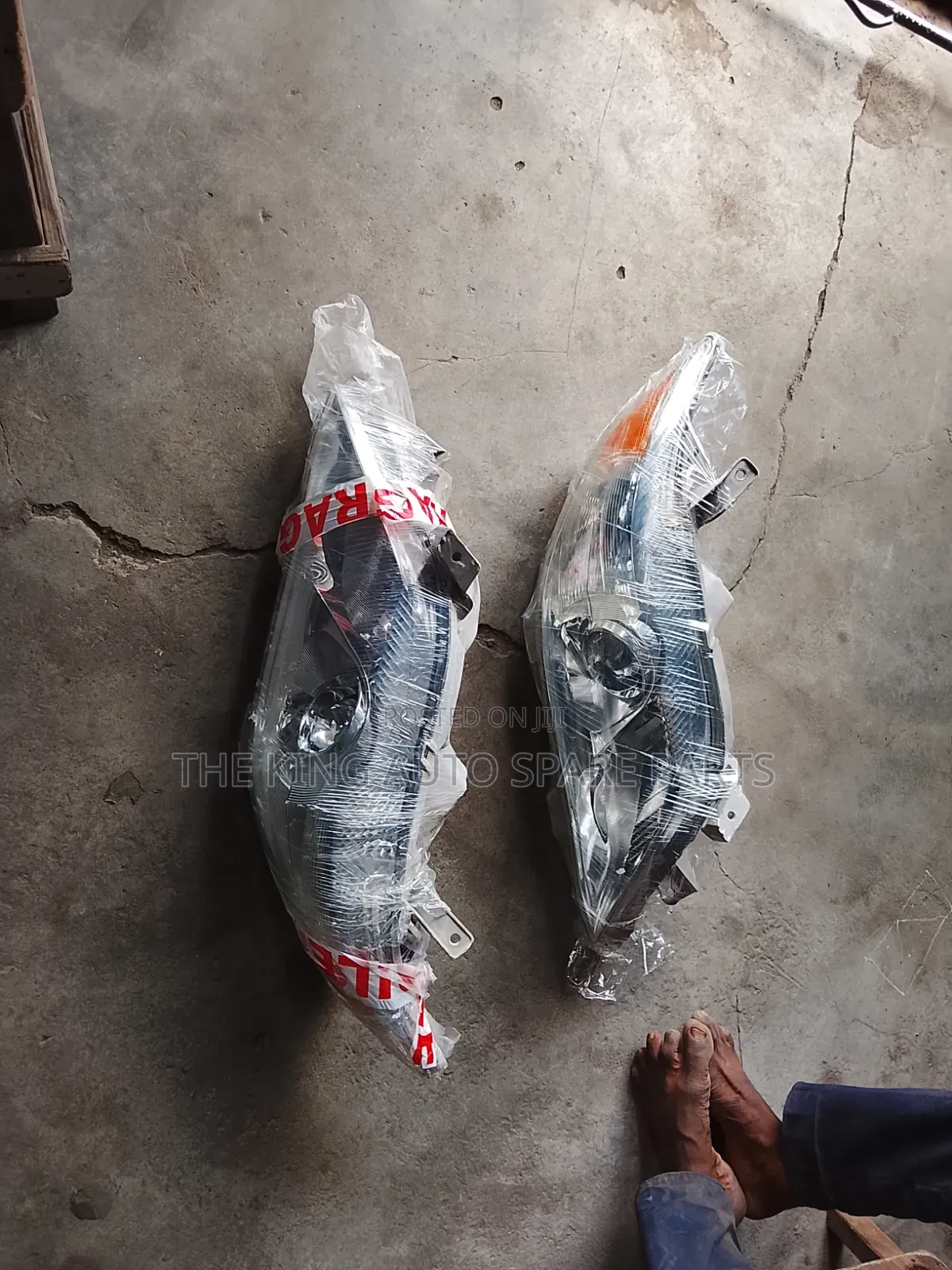 Toyota Camry the Two Headlamp Neat One Light 010 Model