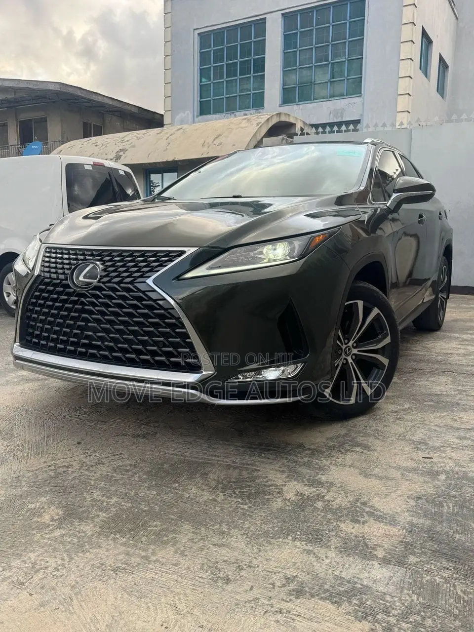 Lexus RX 350 FWD 2022 Green
