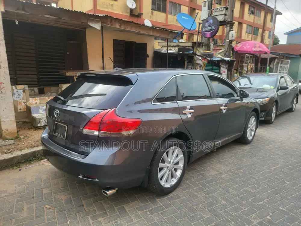 Toyota Venza 2010 Gray