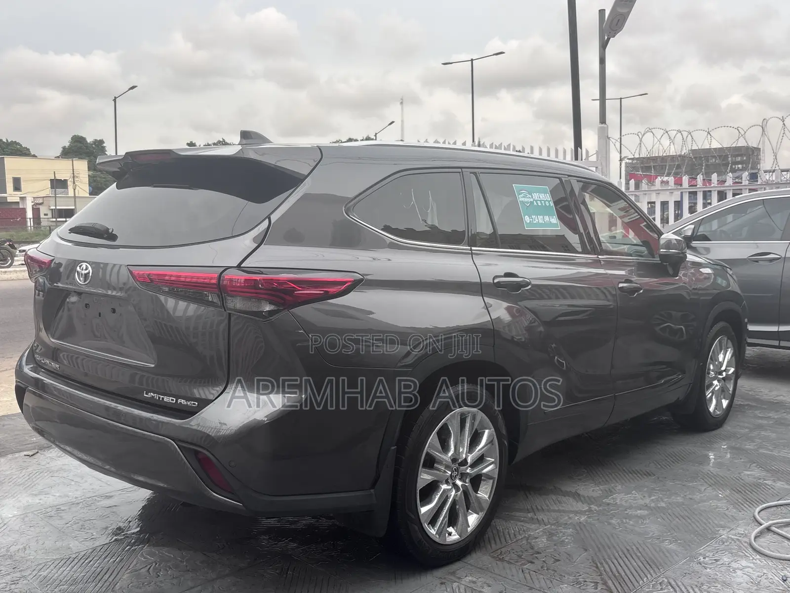 Toyota Highlander Limited 2021 Gray
