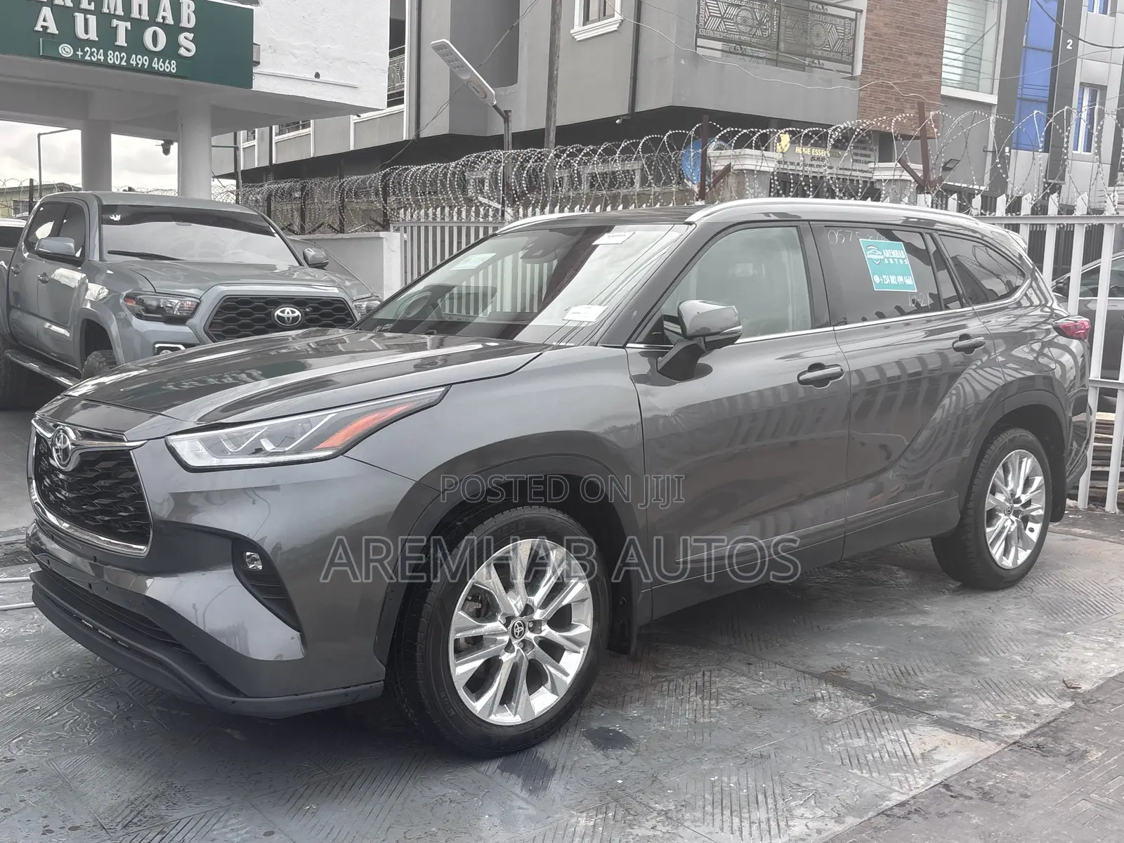 Toyota Highlander Limited 2021 Gray