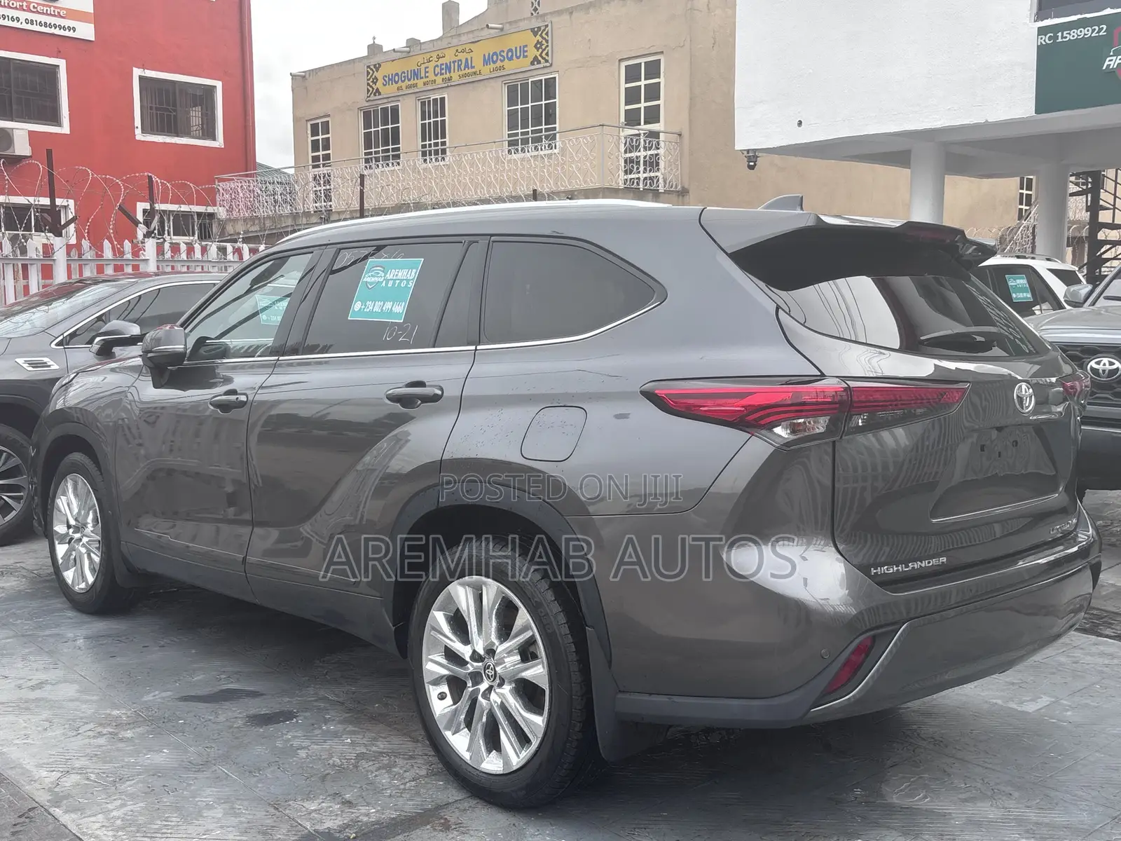 Toyota Highlander Limited 2021 Gray