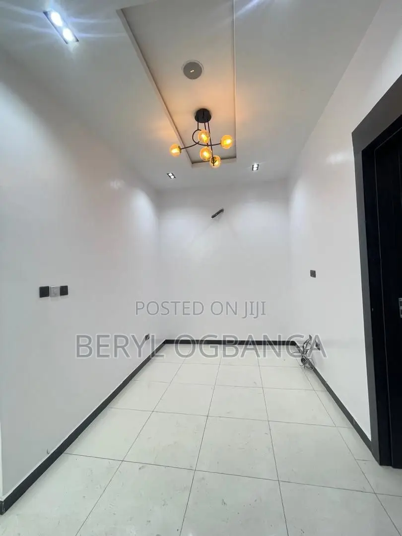 4bdrm Duplex in Ikate for rent