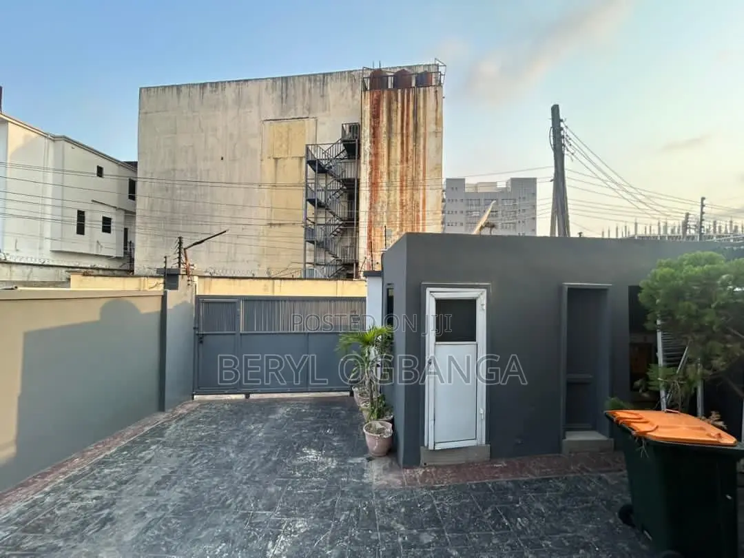 4bdrm Duplex in Osapa london for rent