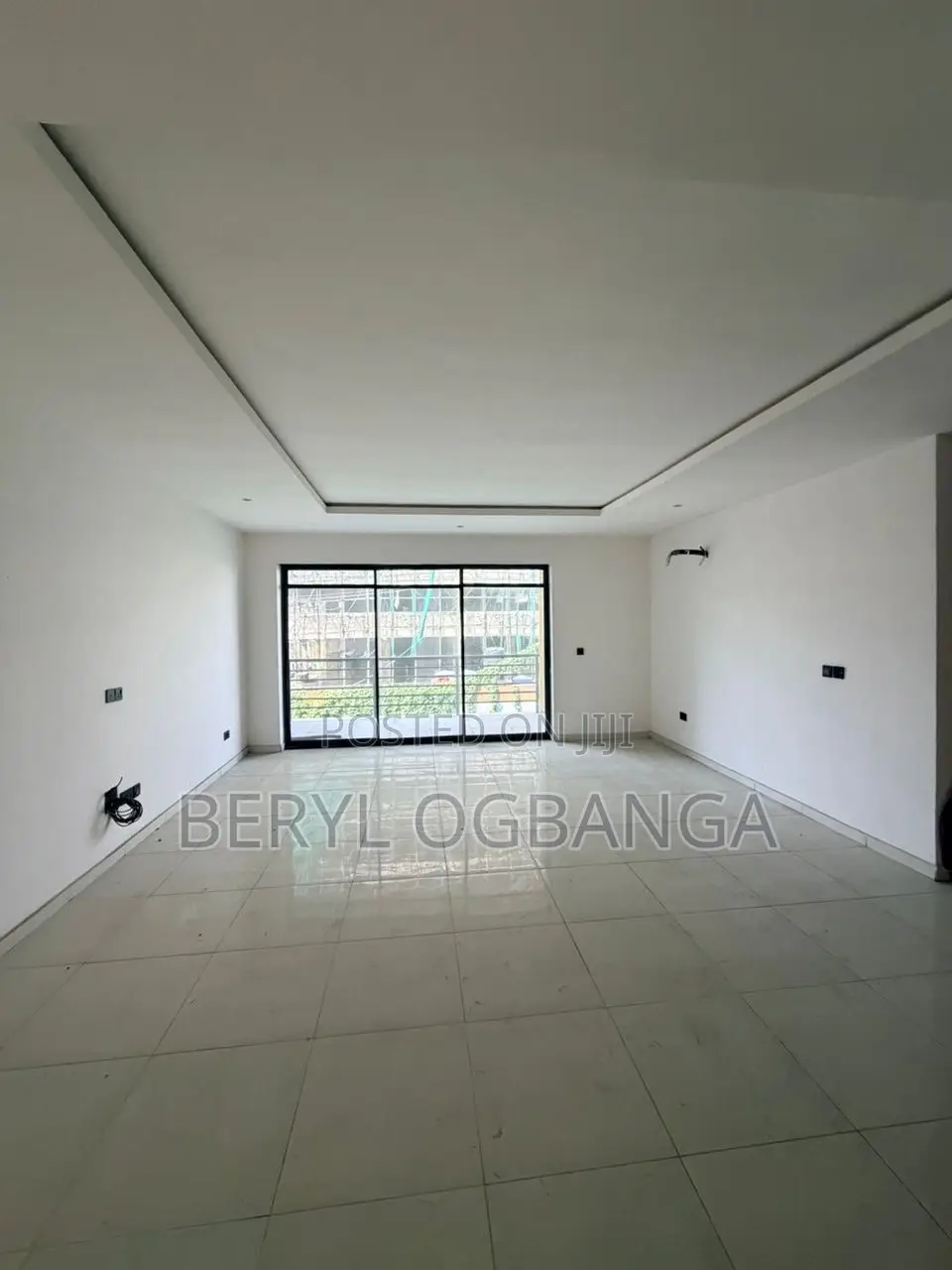 4bdrm Maisonette in Lekki Phase 1 for rent