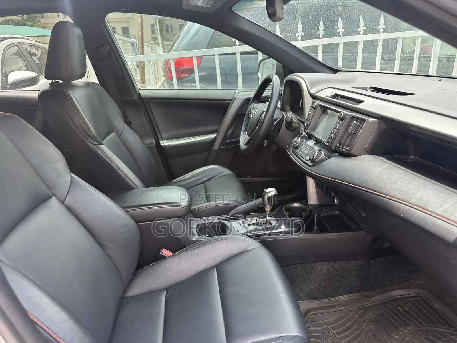 Toyota RAV4 SE AWD (2.5L 4cyl 6A) 2016 Silver