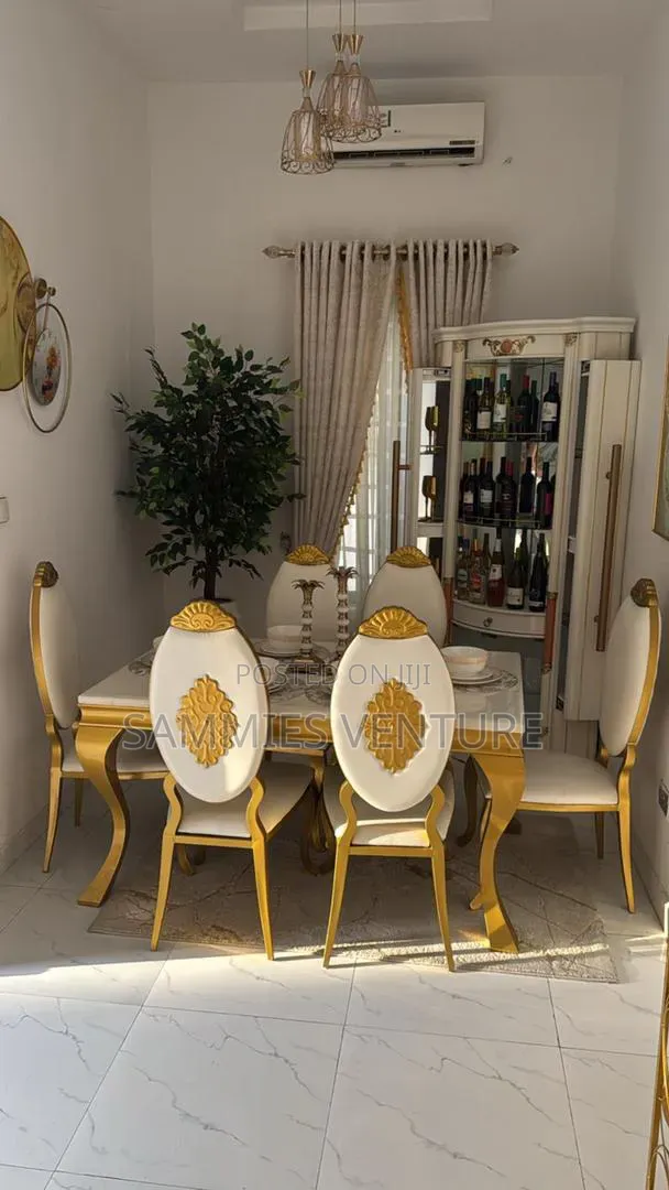 Royal Dining Set and Wine Bar