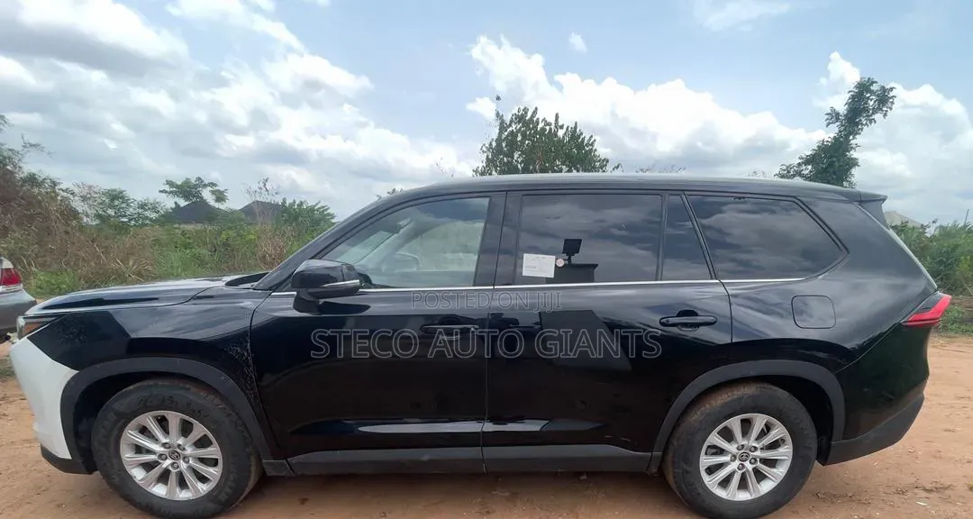 Car 2014 Black