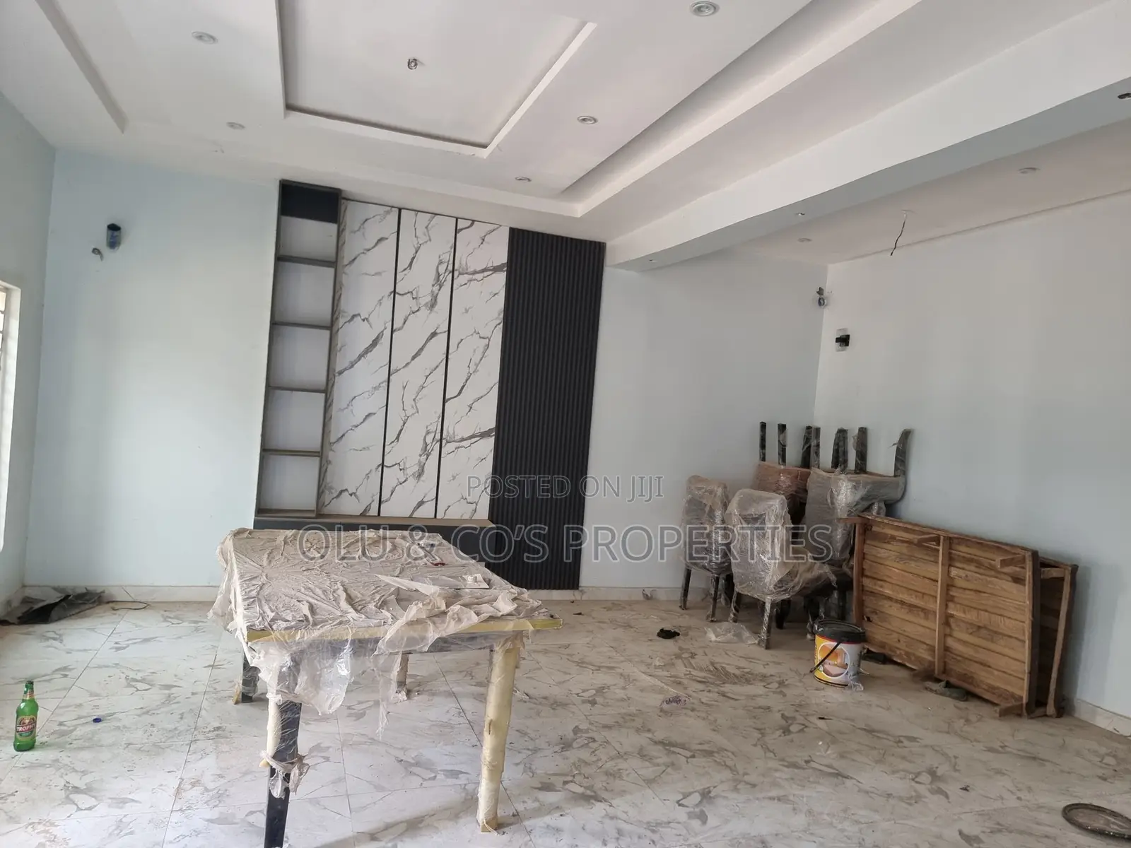 4bdrm Duplex in An Estate In Lugbe for rent