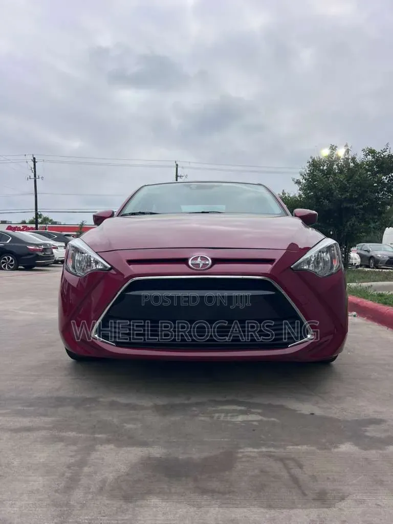 Scion iA Base 2016 Red