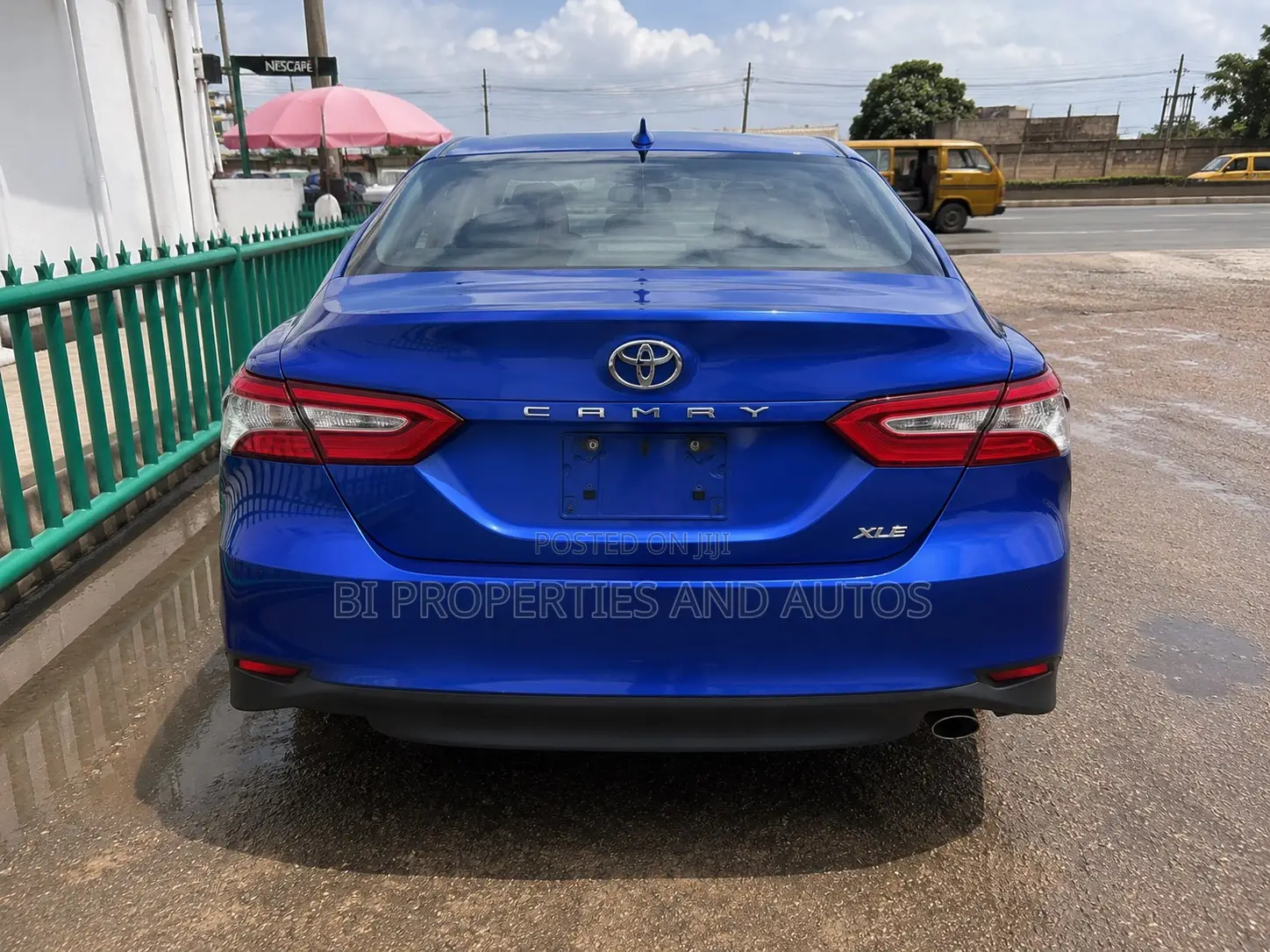 Toyota Camry 2018 Blue