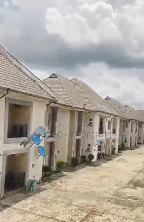 2bdrm Block of Flats in Obio-Akpor for sale