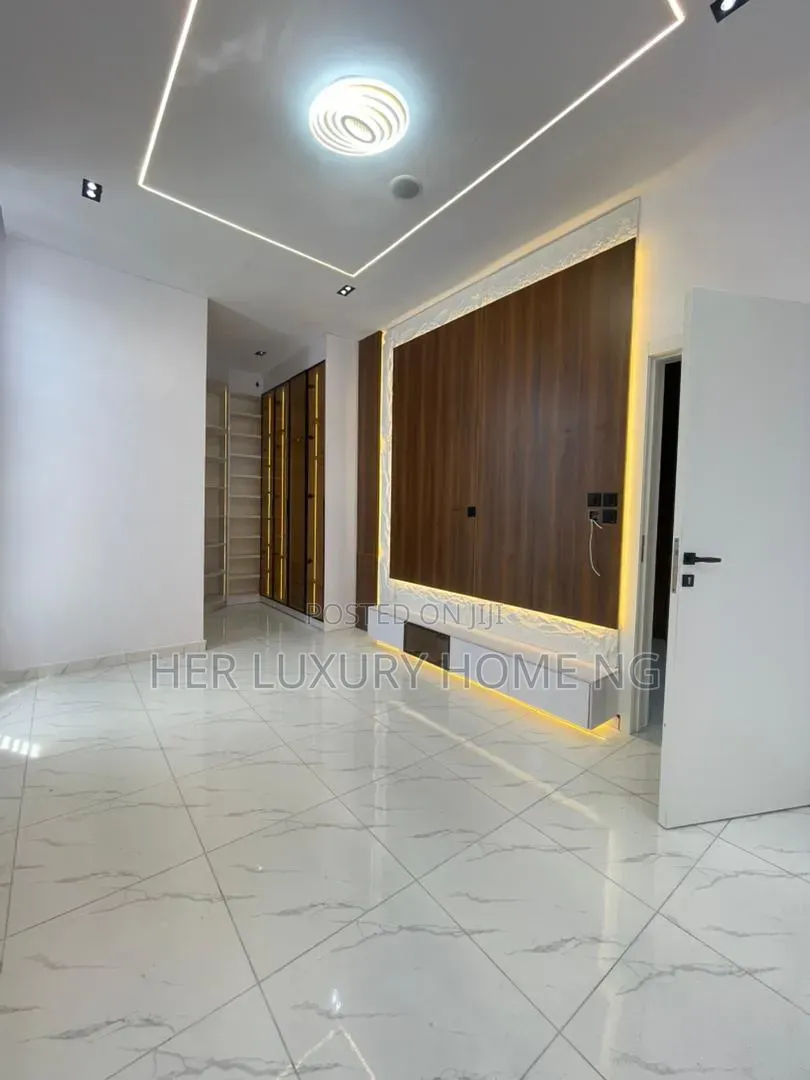 Furnished 5bdrm Duplex in Ikota Gra, Lekki for sale