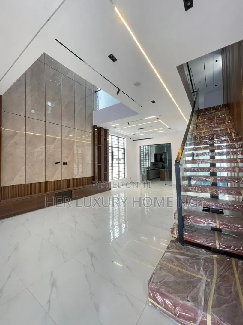 Furnished 5bdrm Duplex in Ikota Gra, Lekki for sale