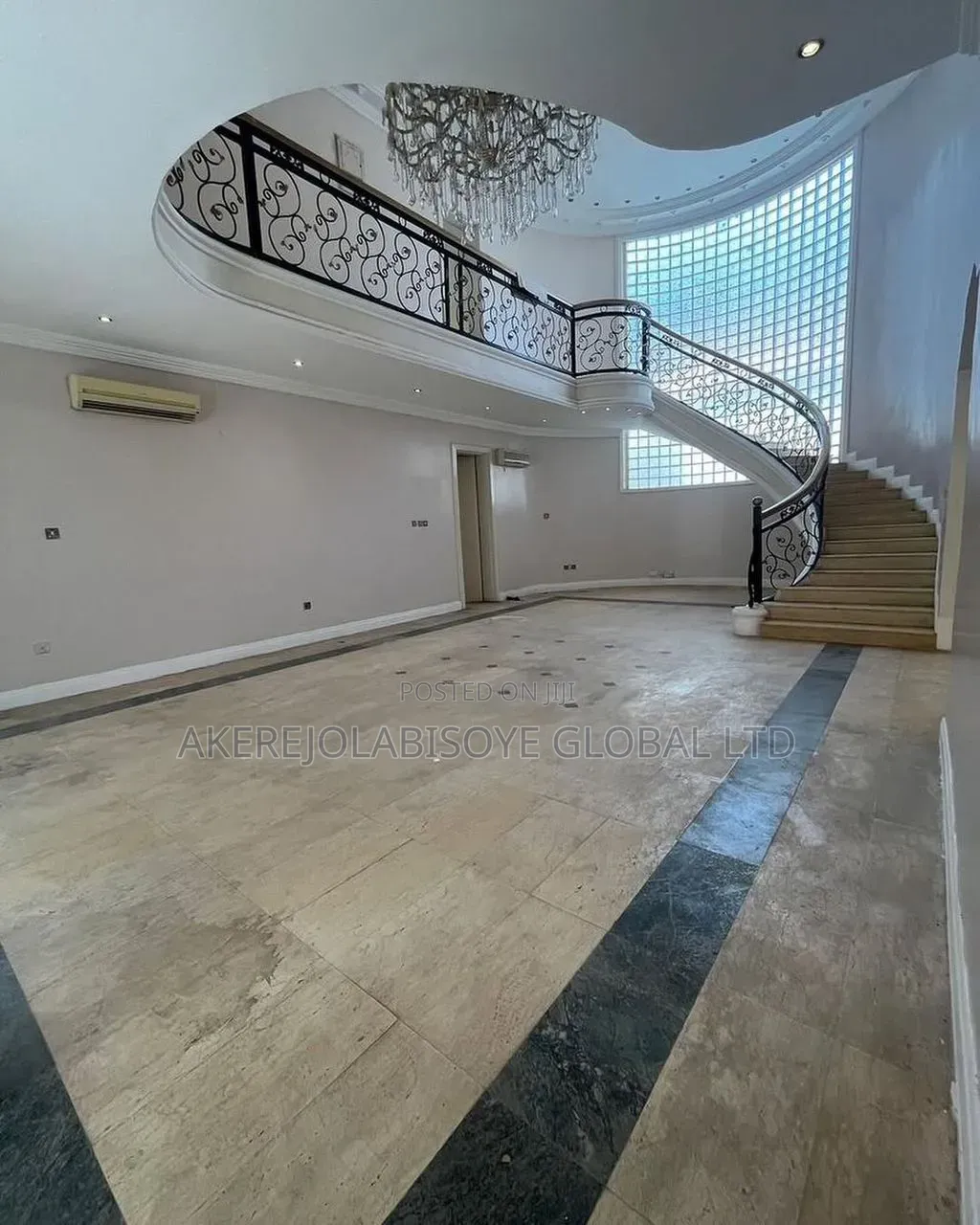 4bdrm Duplex in Minister Hills, for rent