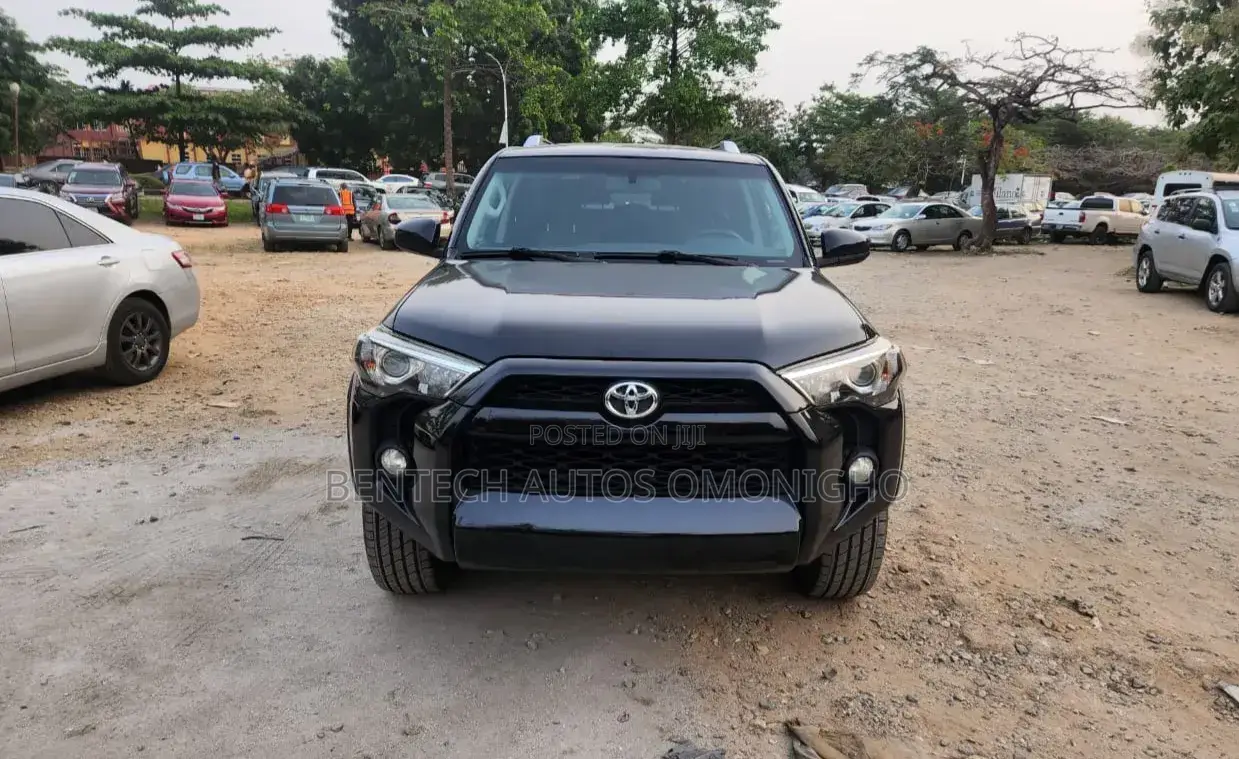Toyota 4-Runner SR5 4dr 4x2 (4.0L 6cyl 5A) 2016 Black