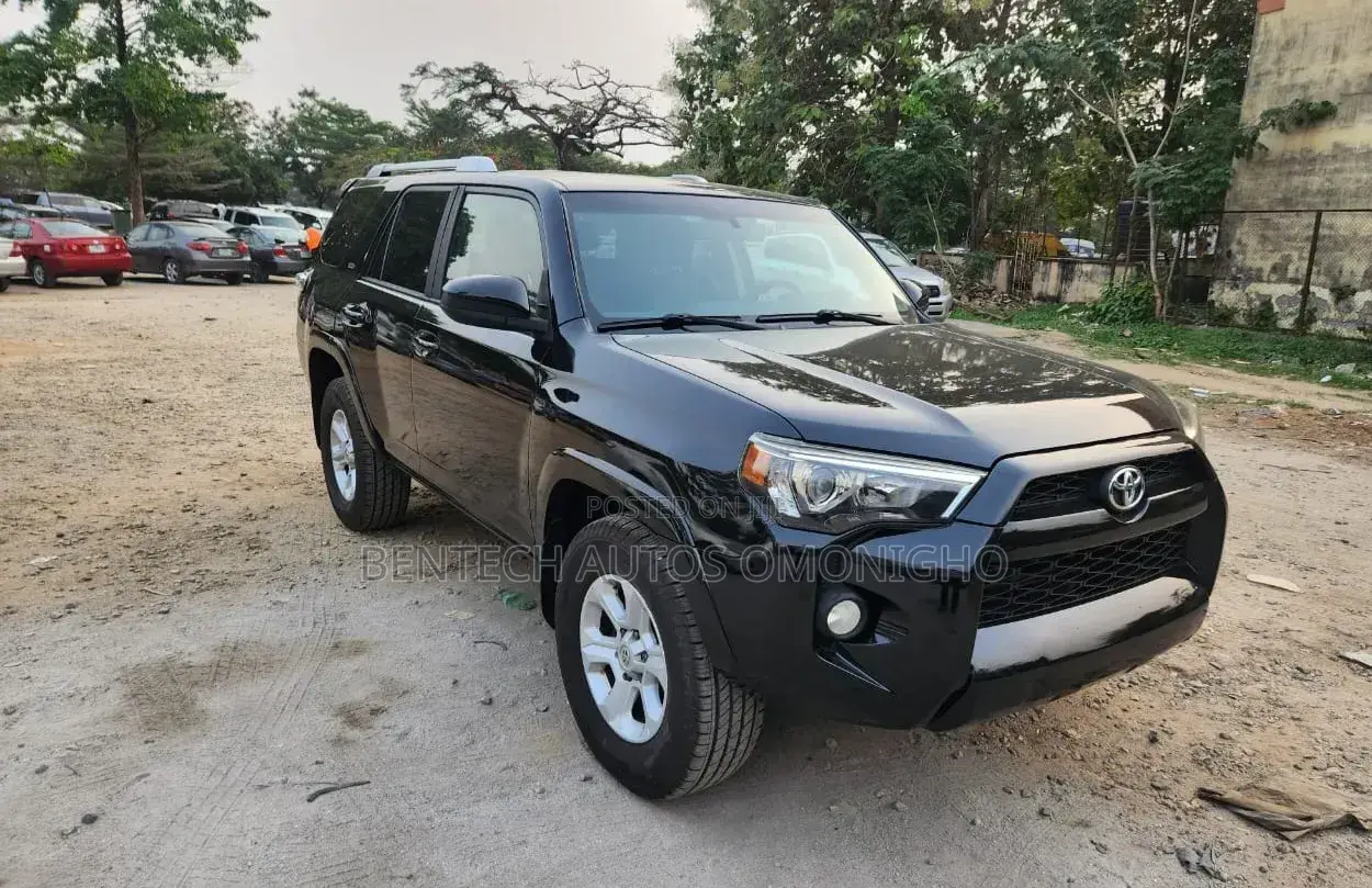 Toyota 4-Runner SR5 4dr 4x2 (4.0L 6cyl 5A) 2016 Black