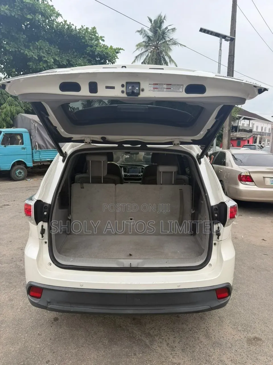 Toyota Highlander Limited 4dr SUV (3.5L 6cyl 6A) 2014 White