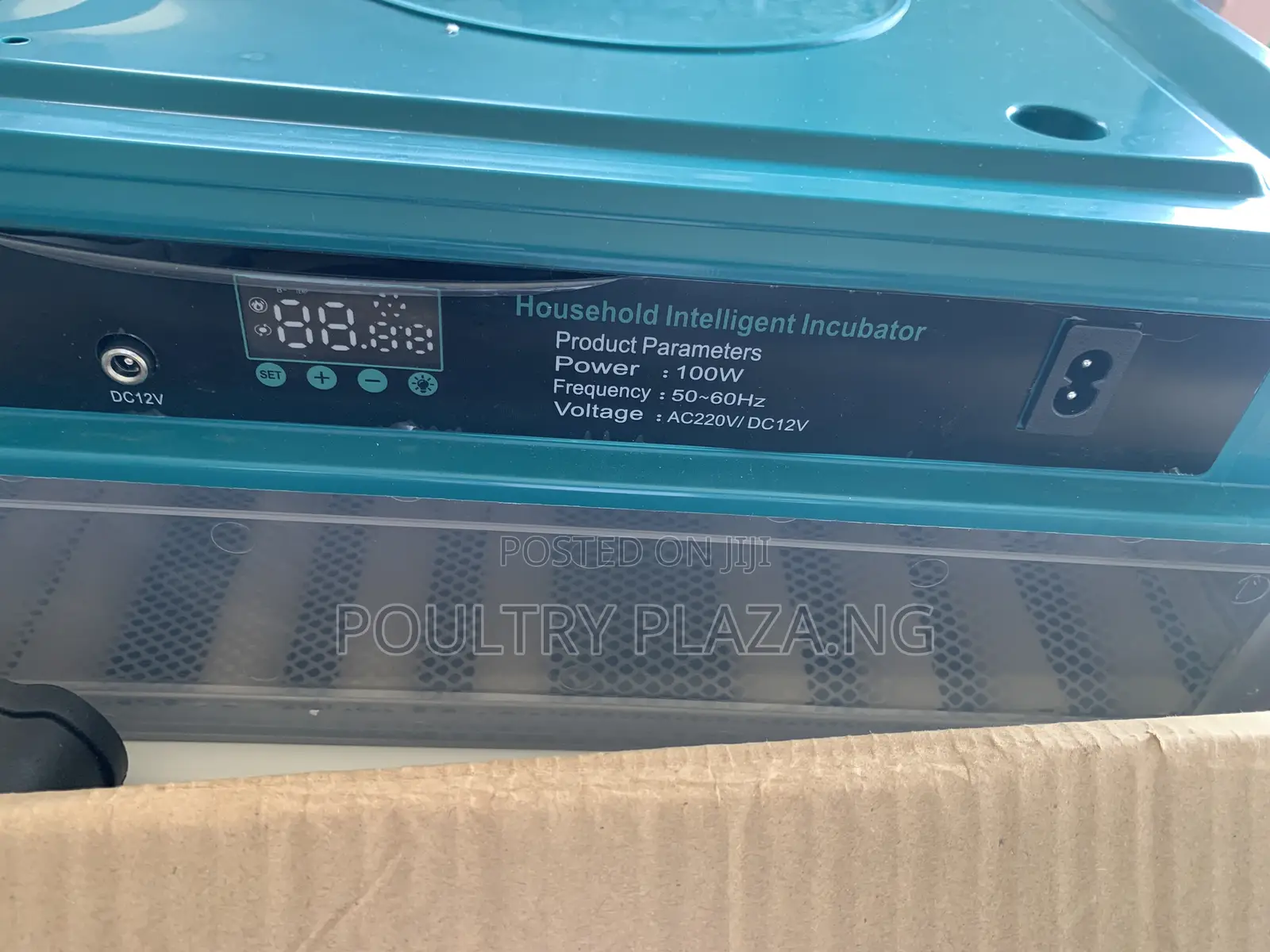 70 Egg Capacity Incubator