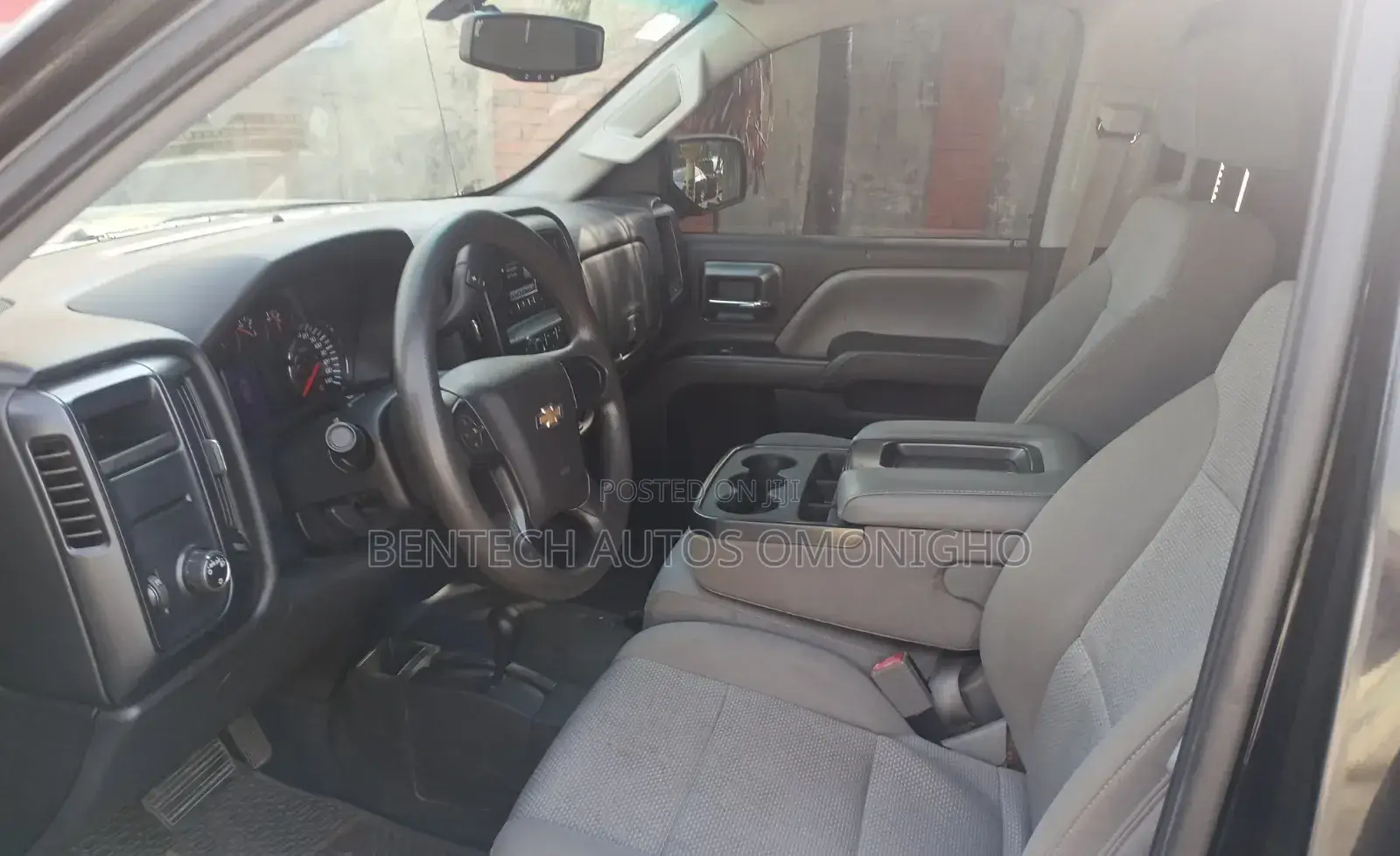 Chevrolet Silverado 2015 Silver