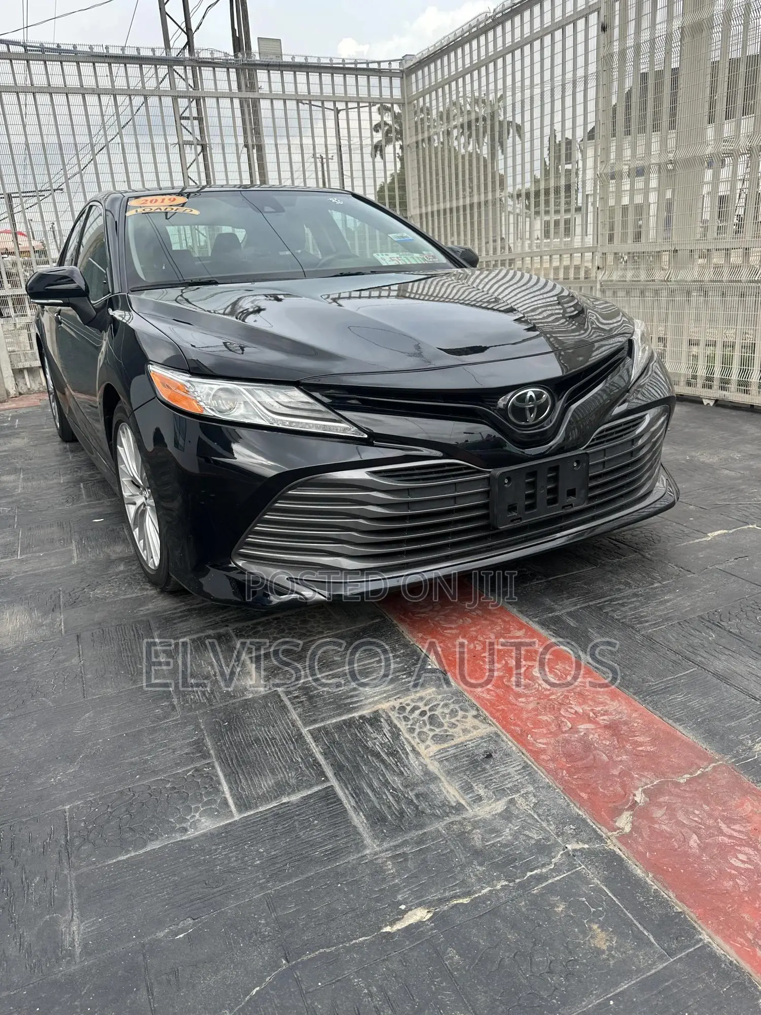 Toyota Camry XLE (2.5L 4cyl 8A) 2019 Black