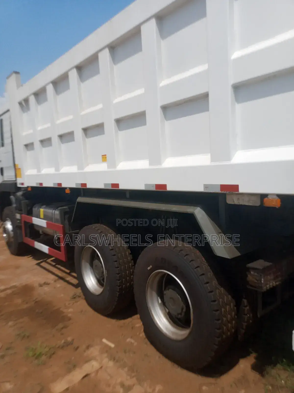 10tyres Brand New Howo Dump Truck, Tx 371.