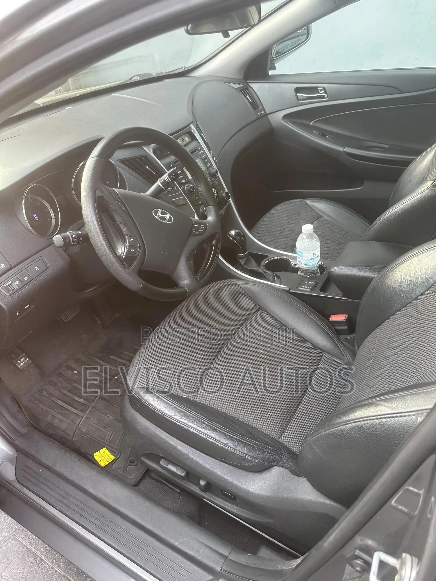 Hyundai Sonata SE Sedan FWD (2.4L 4cyl 6A) 2013 Gray