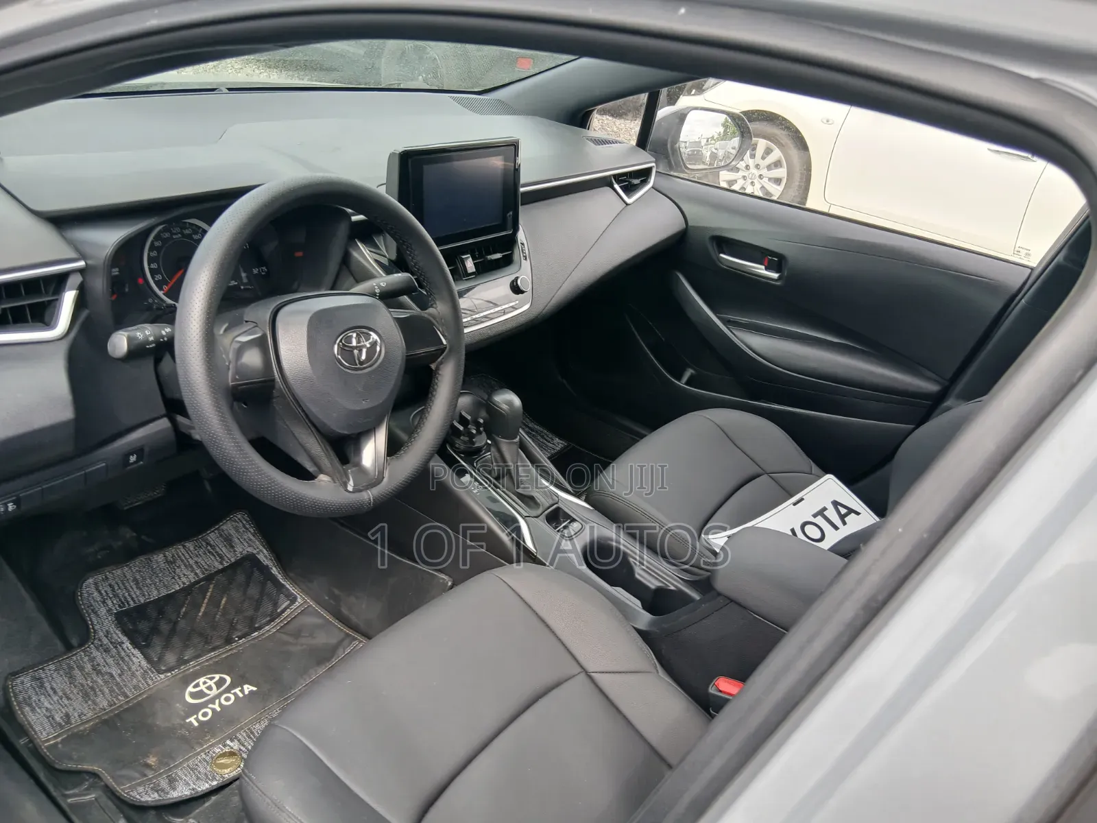 Toyota Corolla LE 2022 Gray