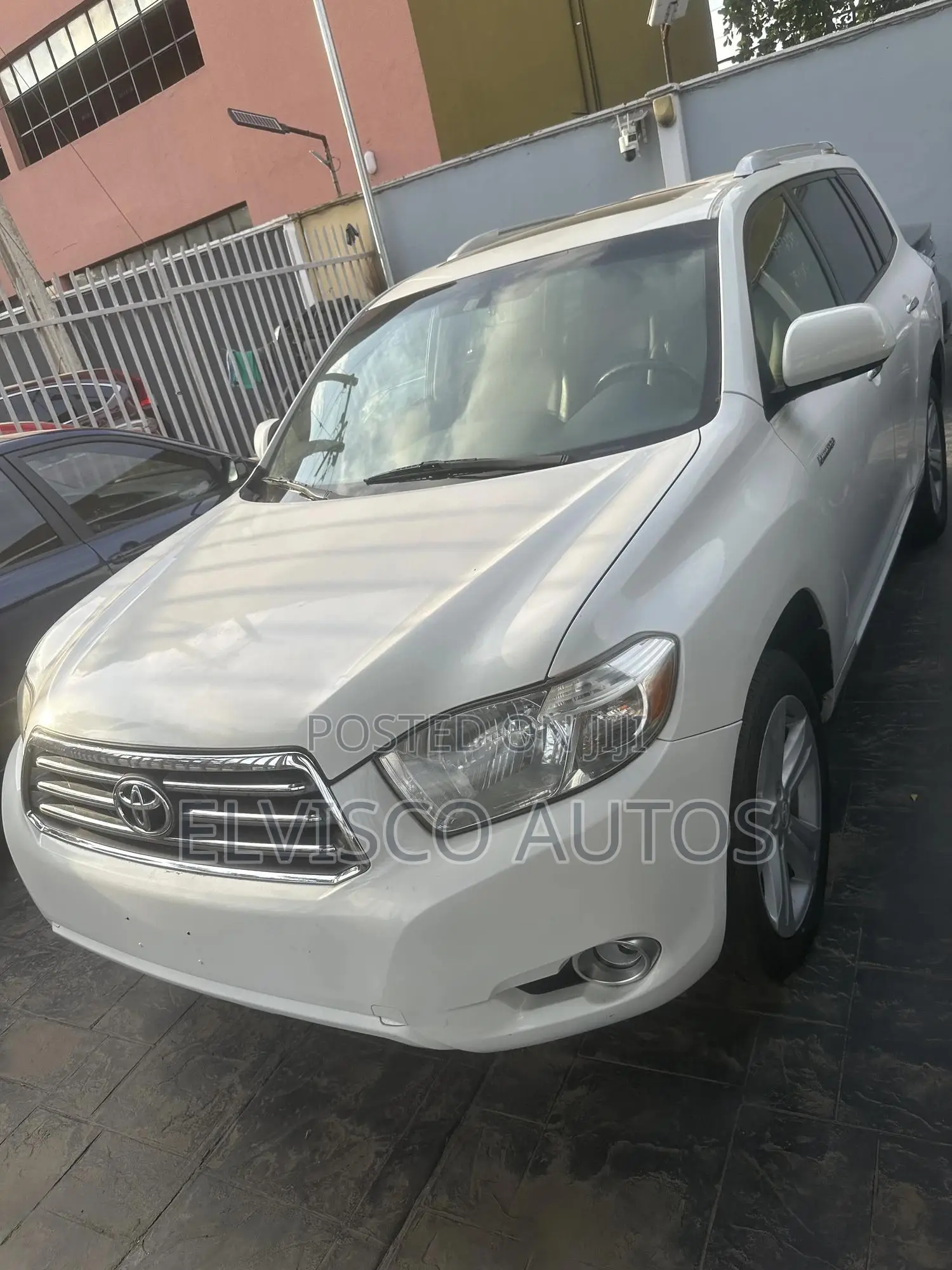 Toyota Highlander Sport 2010 White
