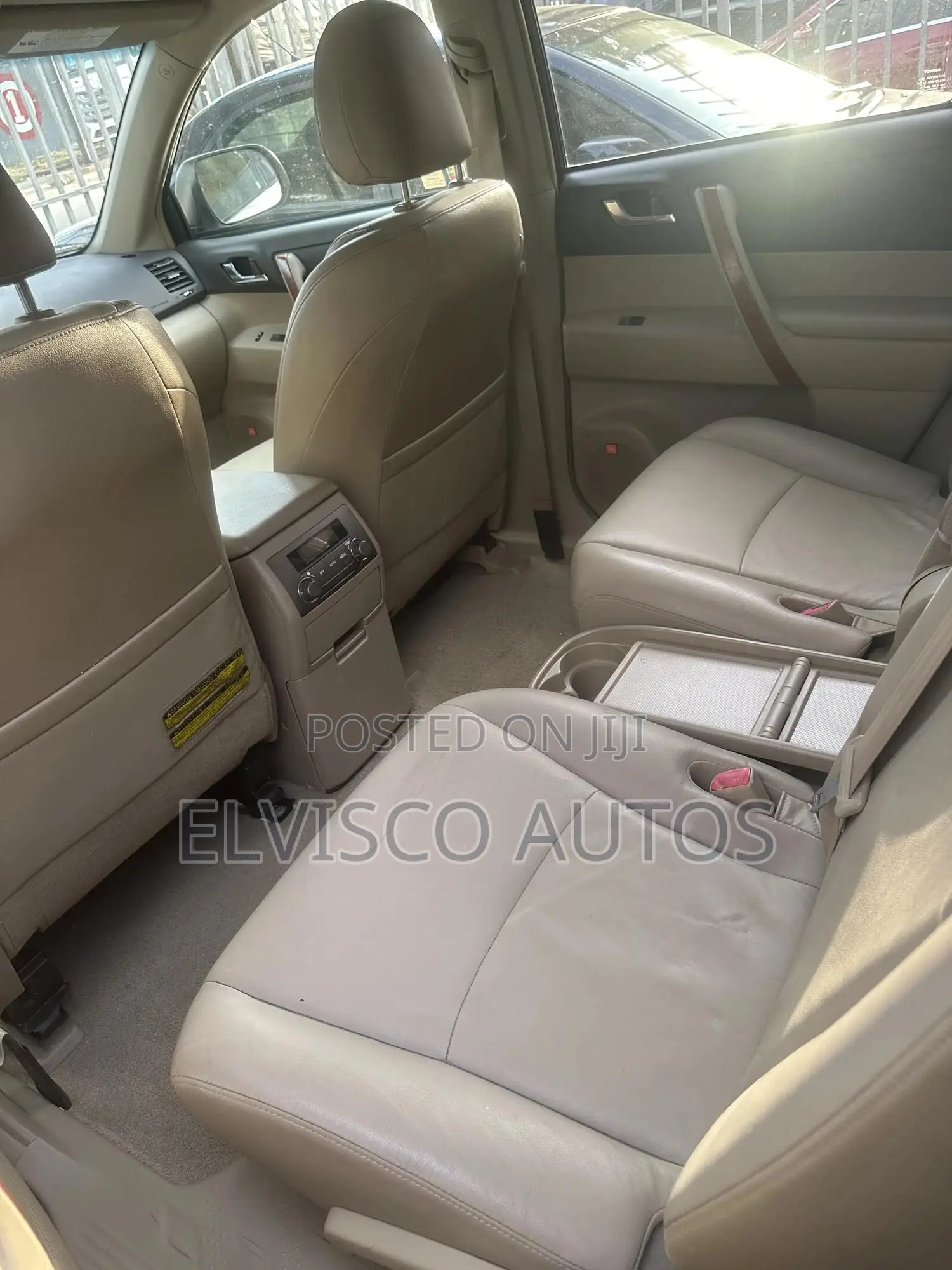 Toyota Highlander Sport 2010 White