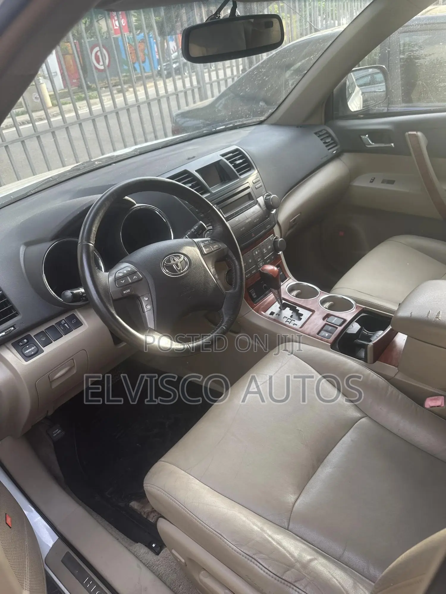 Toyota Highlander Sport 2010 White