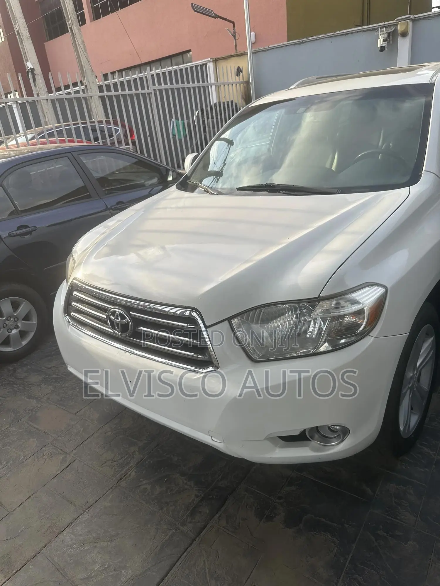 Toyota Highlander Sport 2010 White