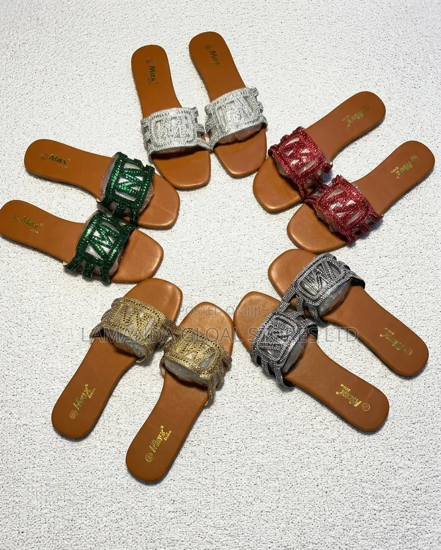 Max Extra Rhinestone Fashion Slides