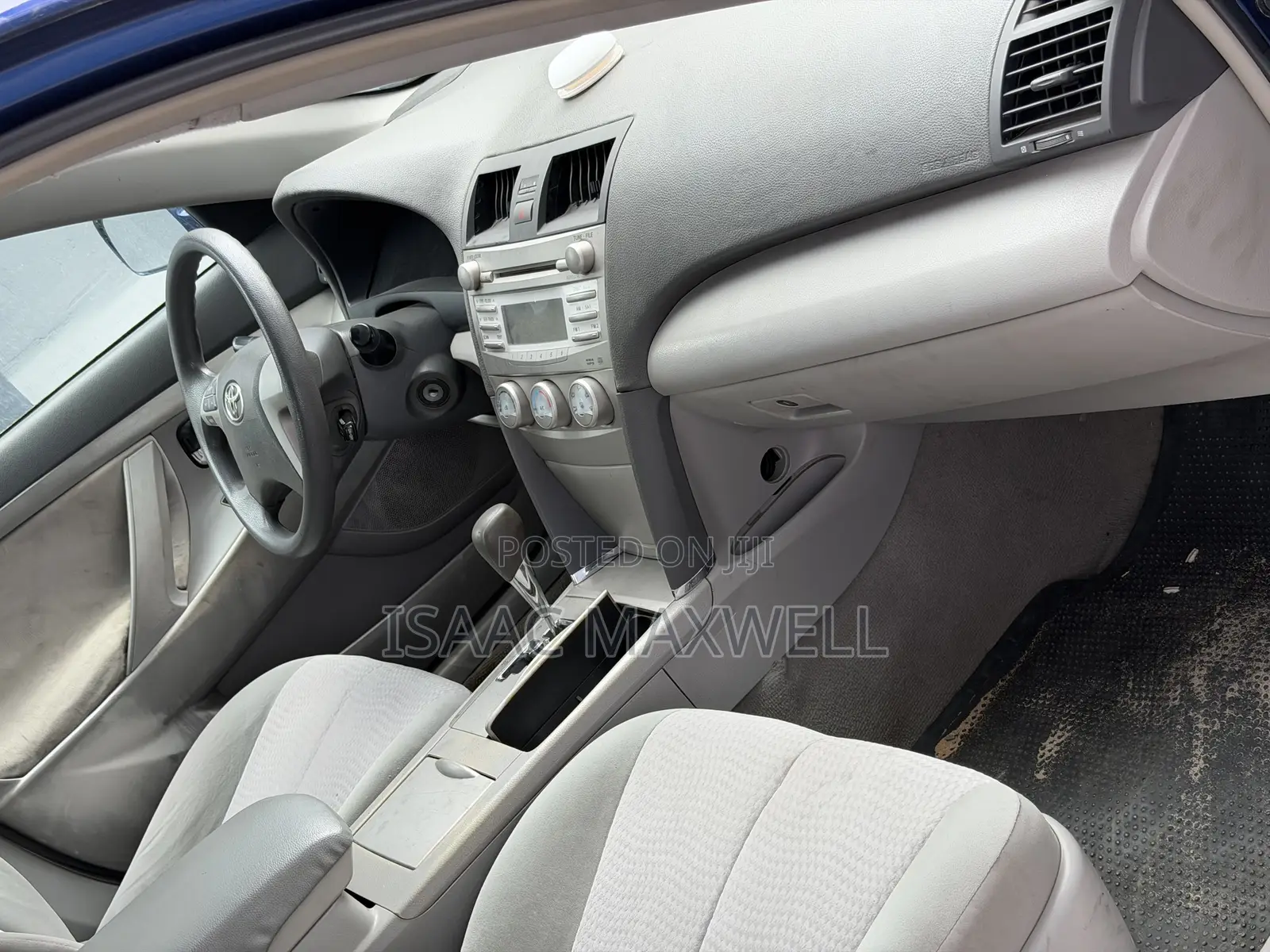 Toyota Camry LE 4dr Sedan (2.5L 4cyl 6AM) 2010 Blue