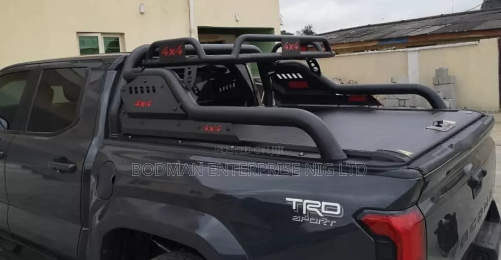 Manual Retractable Boot Cover With Iron for Toyota Tacoma 2024,. *%4+1