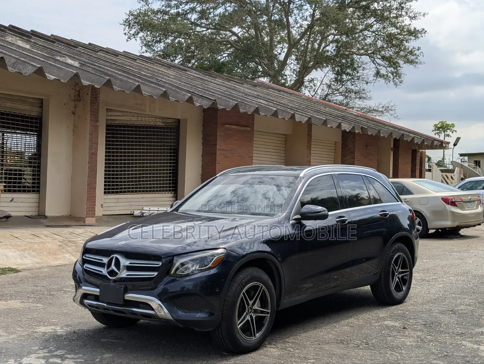 Mercedes-Benz GLC-Class 2018 Blue