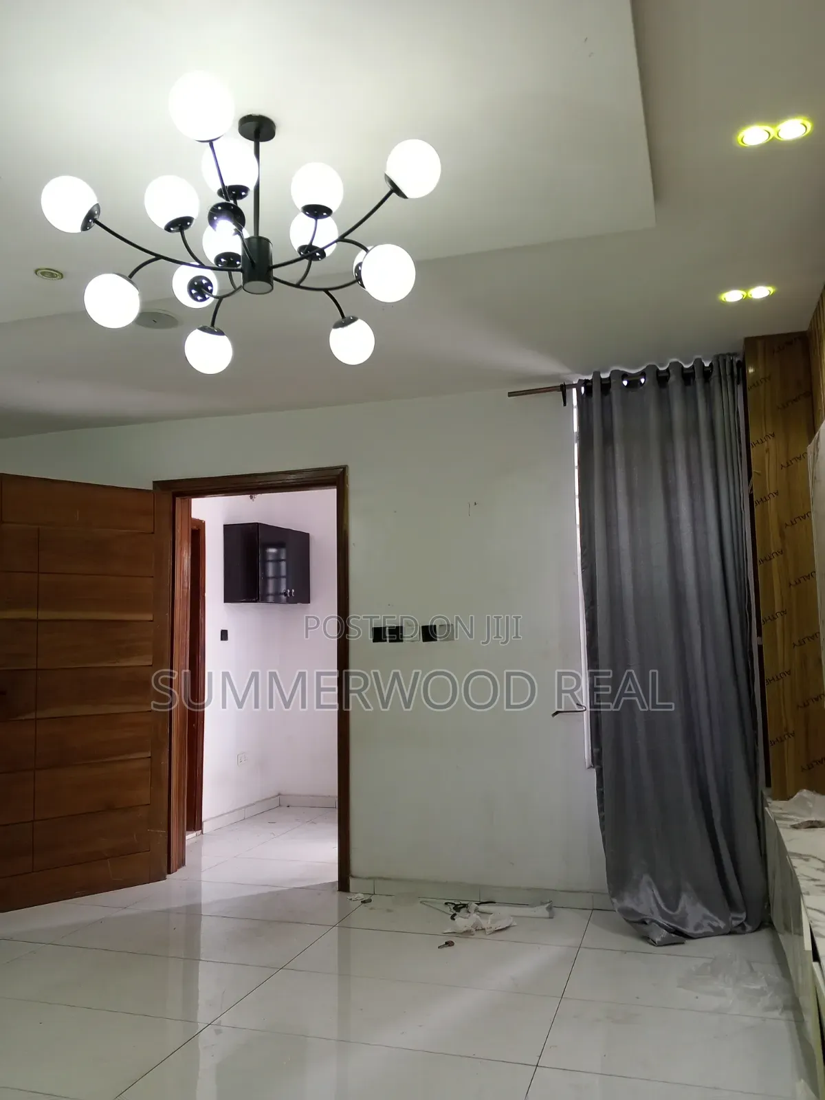 Studio Apartment in Osapa london for rent