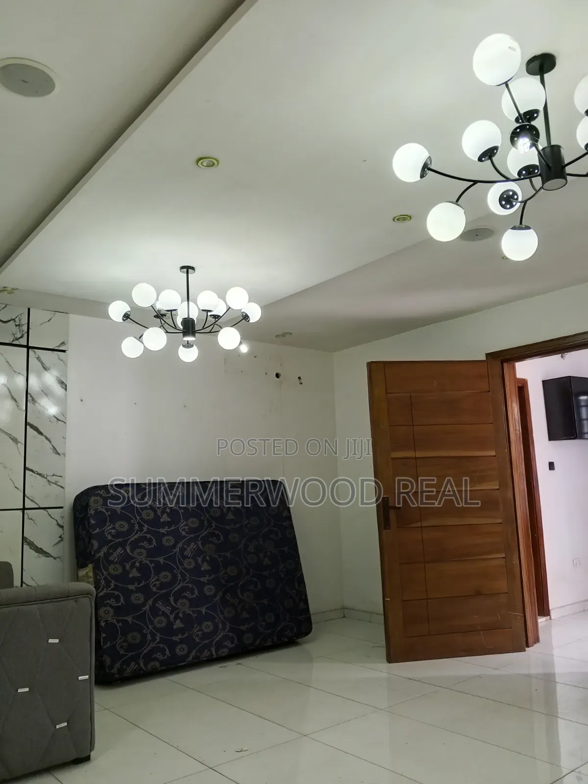 Studio Apartment in Osapa london for rent
