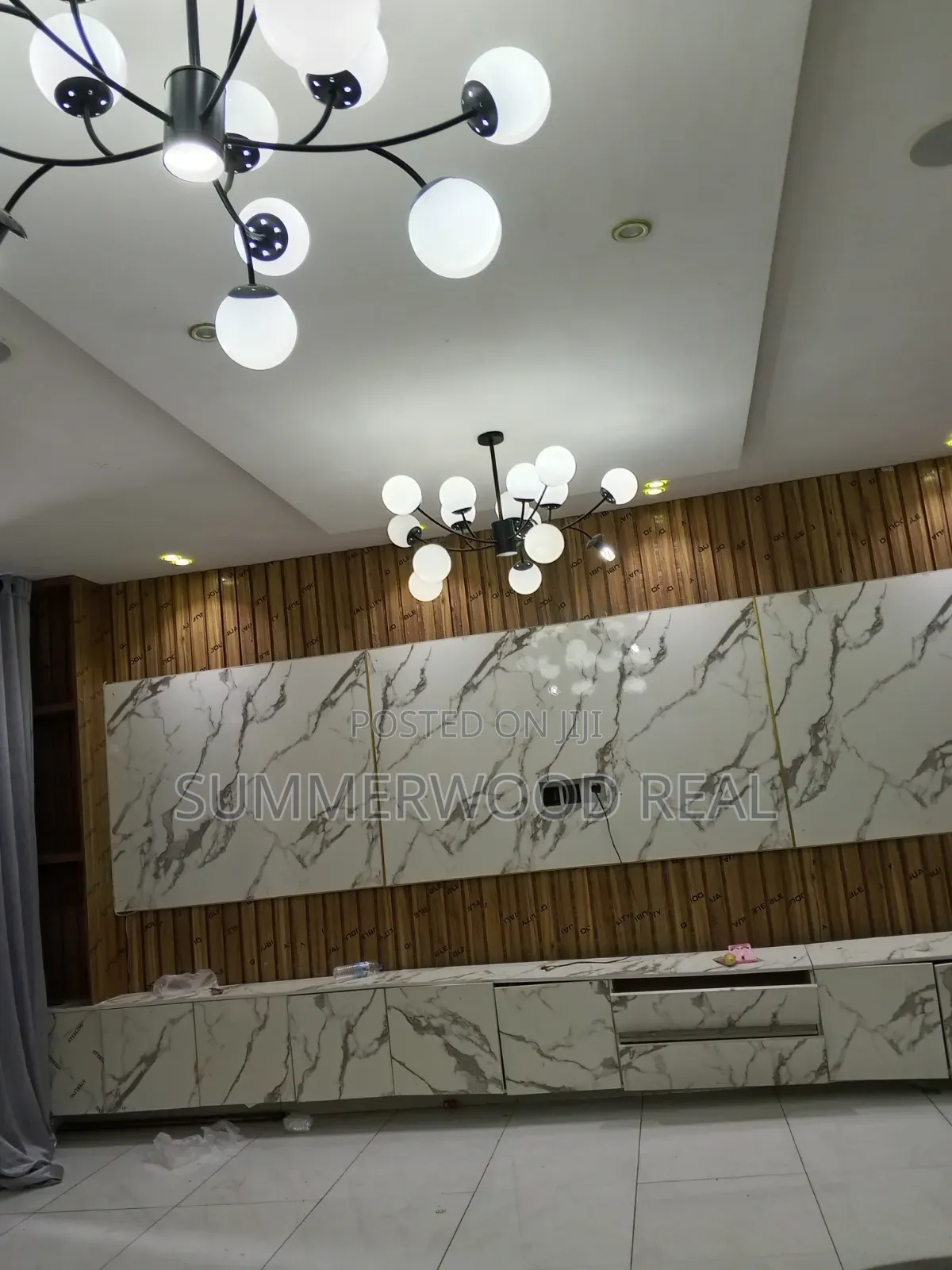 Studio Apartment in Osapa london for rent