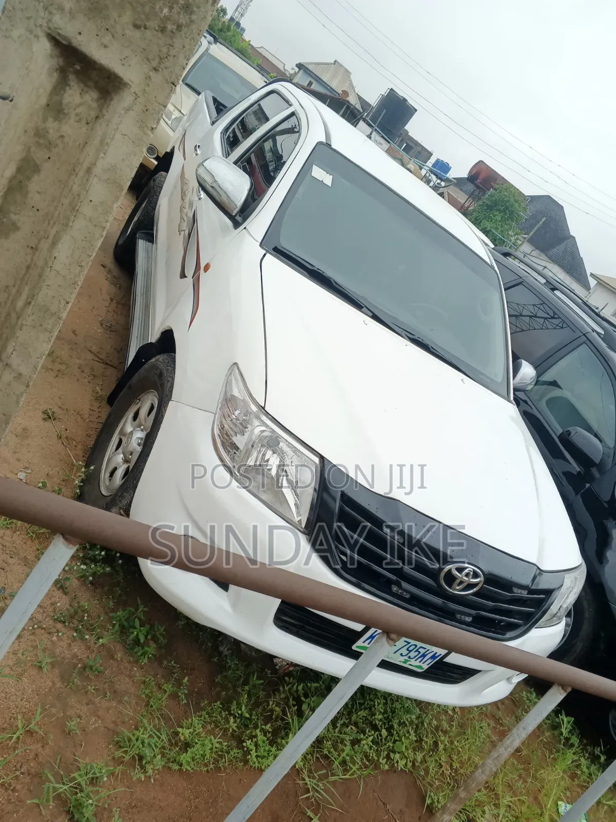 Toyota Hilux 2014 White