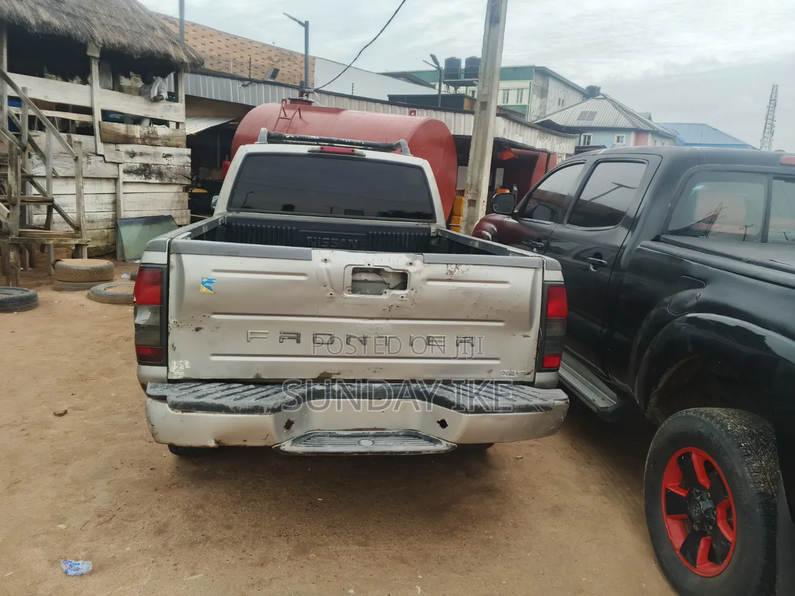 Nissan Frontier 2004 Silver