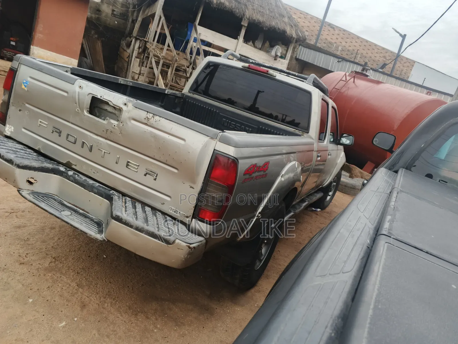 Nissan Frontier 2004 Silver