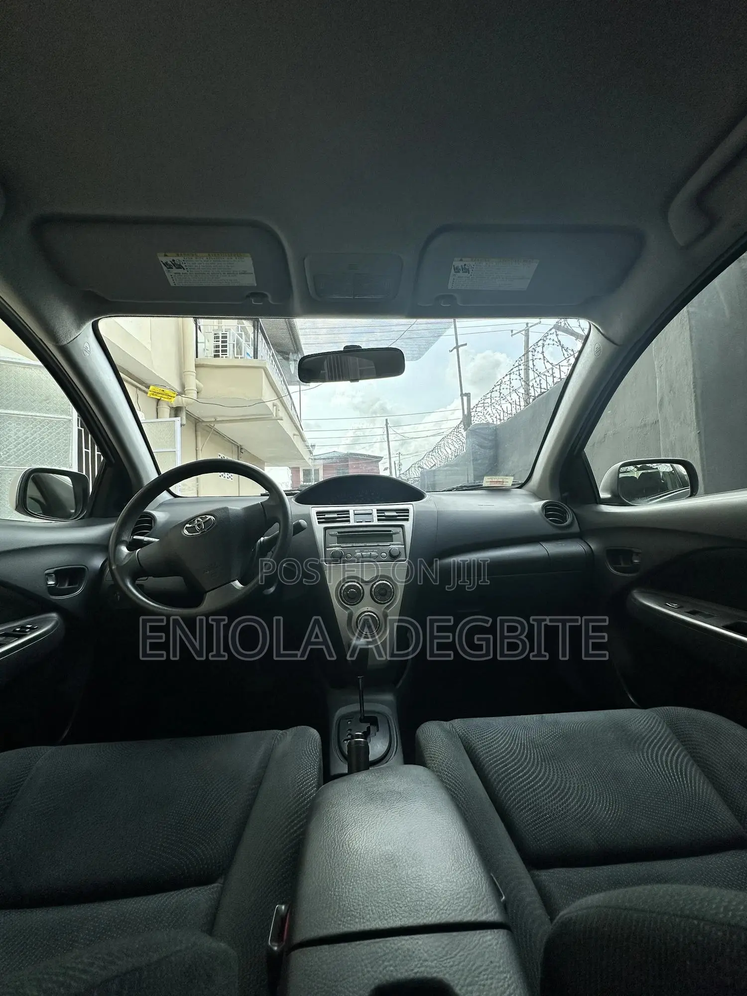 Toyota Yaris 2012 Silver