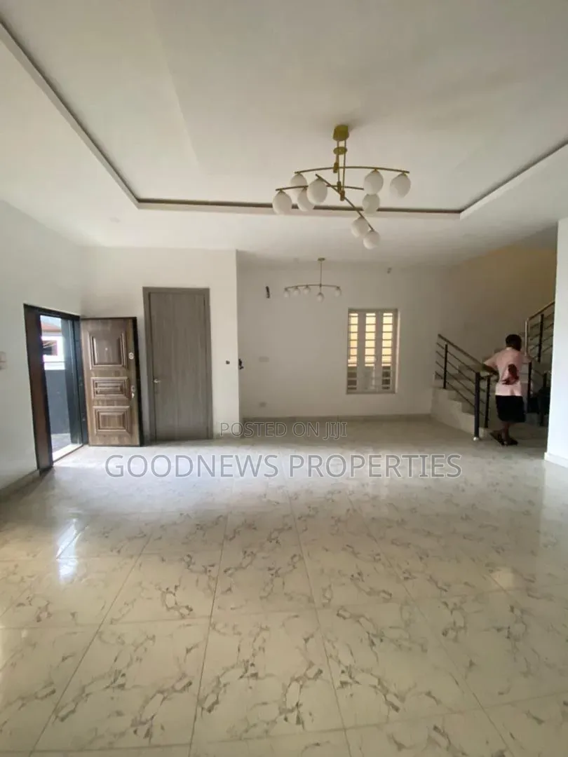 4bdrm Duplex in Oba Avenue, Lekki, Ikota for sale