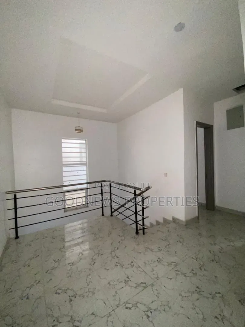 4bdrm Duplex in Oba Avenue, Lekki, Ikota for sale