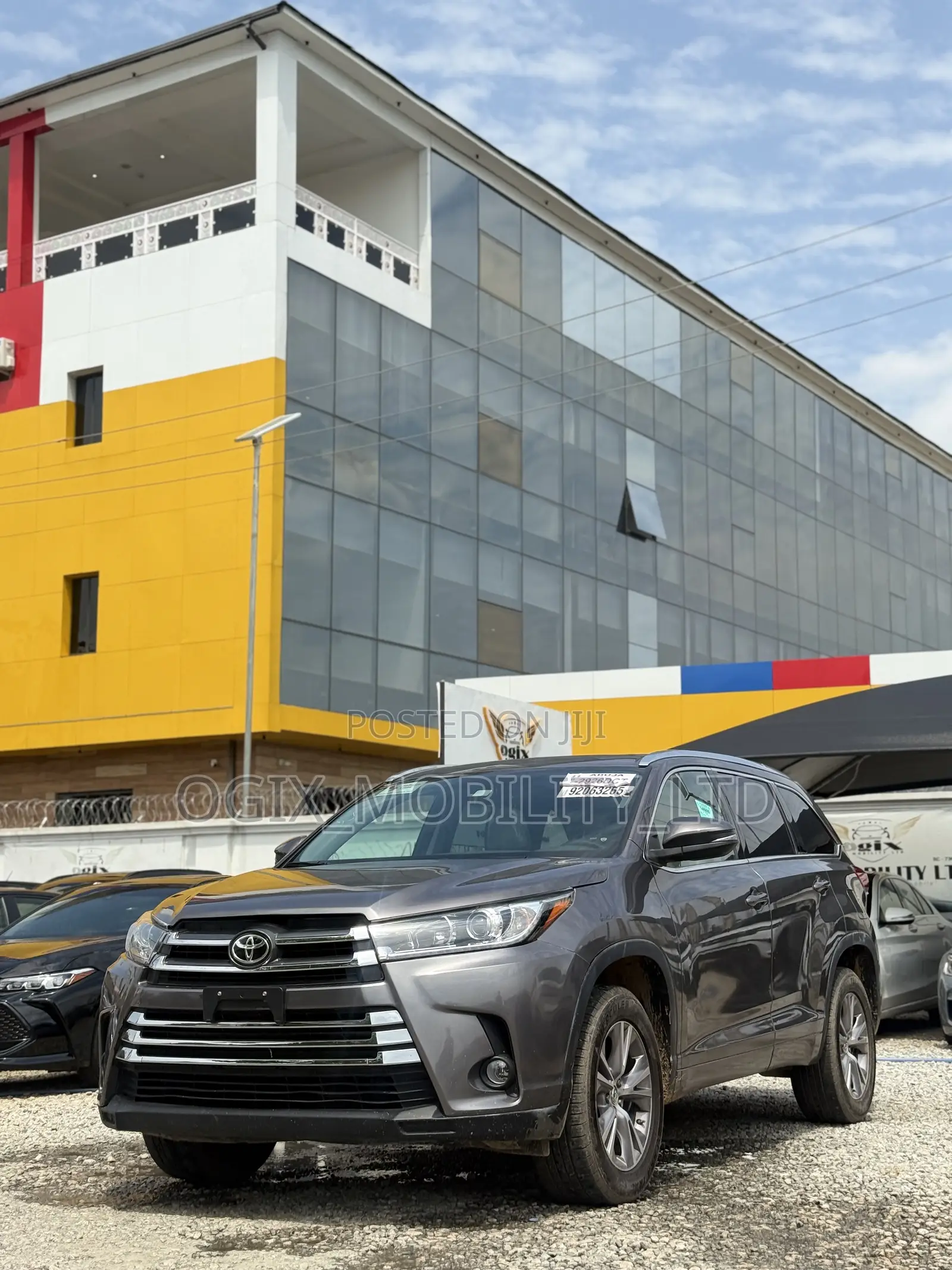 Toyota Highlander XLE 4dr SUV (3.5L 6cyl 6A) 2015 Gray