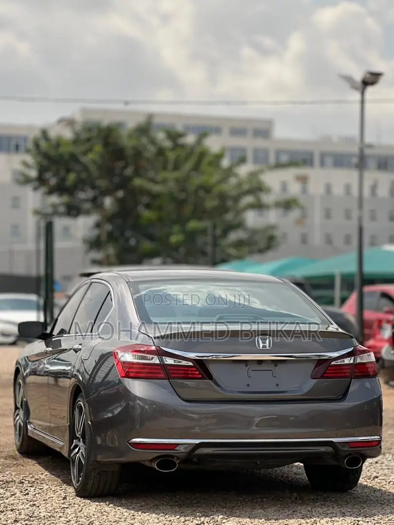 Honda Accord Sport 4dr Sedan FWD (2.4L 4cyl 2A) 2017 Gray