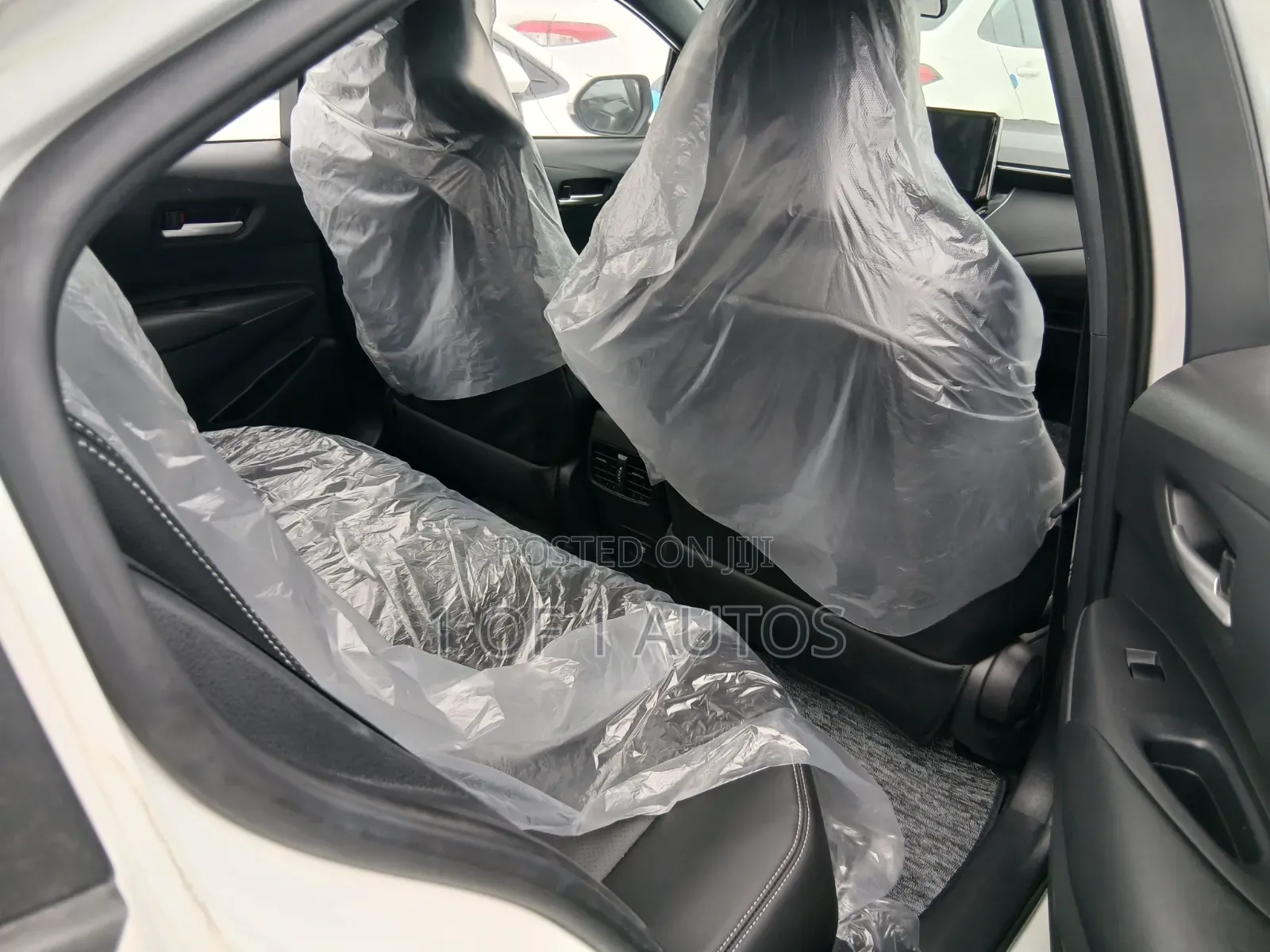 Toyota Corolla LE 2022 White