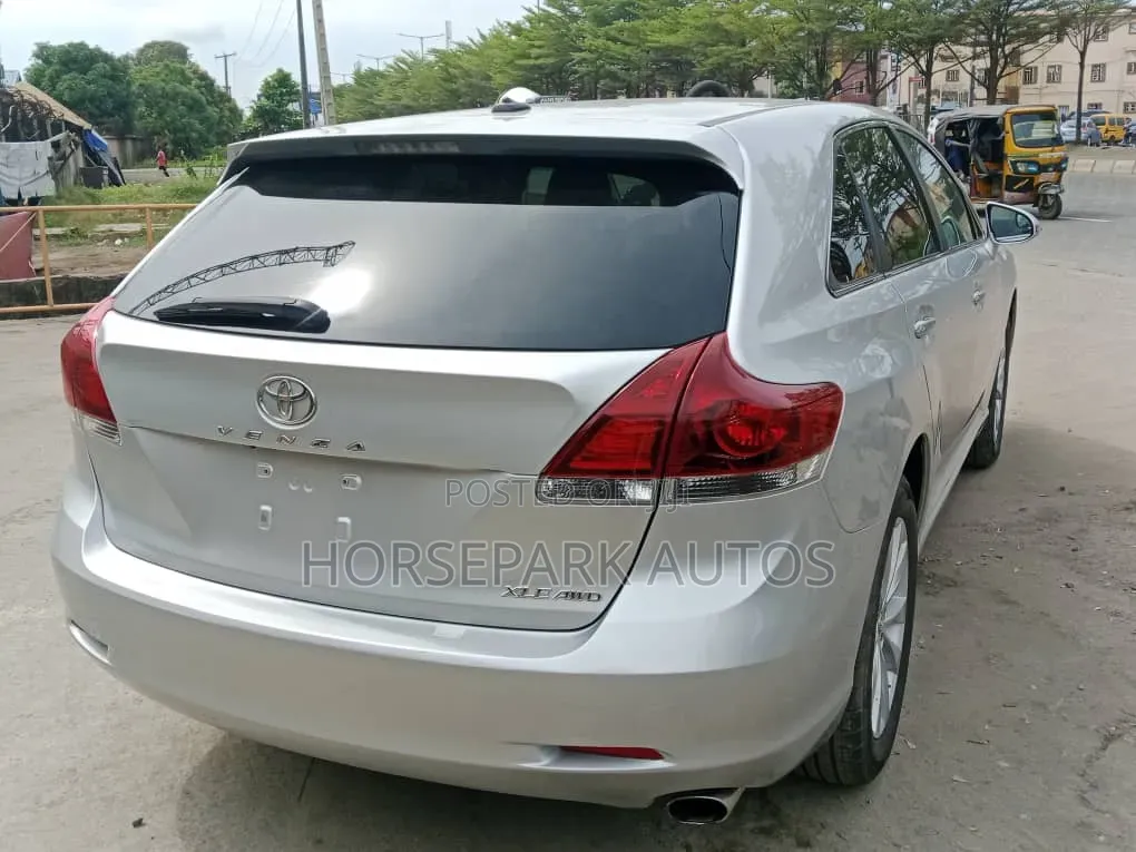 Toyota Venza 2013 Silver